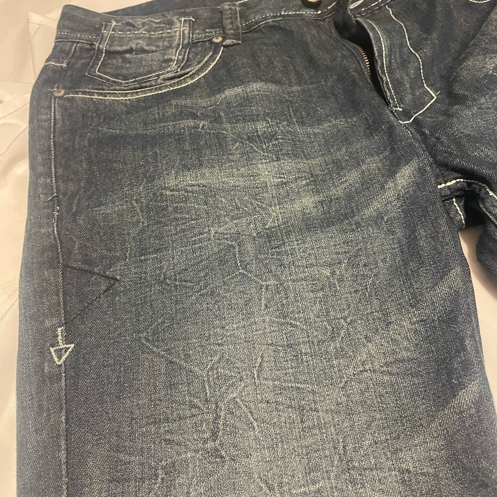 Stylish Indigo Slim Fit Jeans for Men - Picture 4 of 12